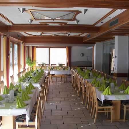 Gasthof Zum Schwanen Kleinostheim ภายนอก รูปภาพ